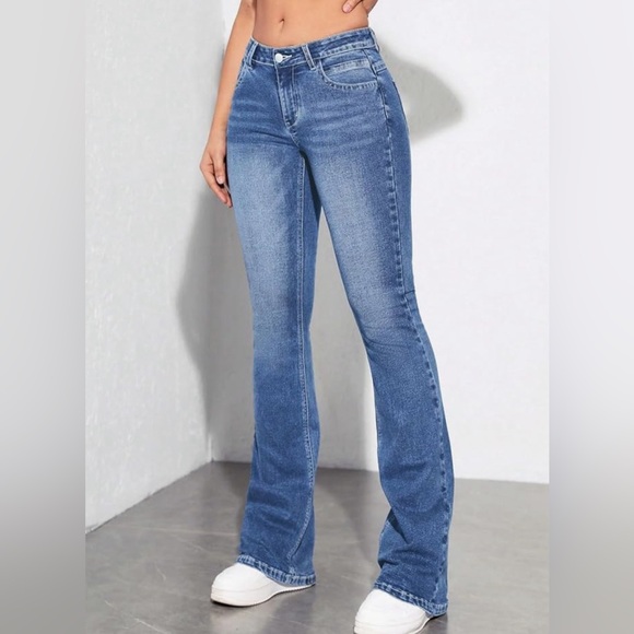 MakeMeChic Women's Low Waisted Stretch Flare Jeans Bootcut Denim Pants - Picture 2 of 2